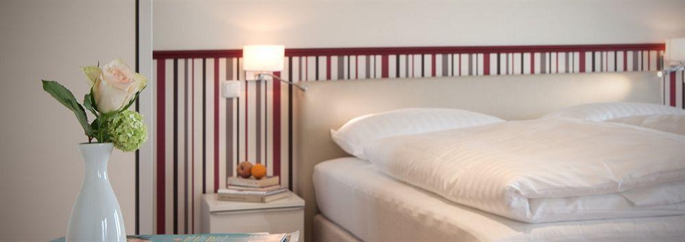 Hotel Haus Am Meer Говахт Екстер'єр фото